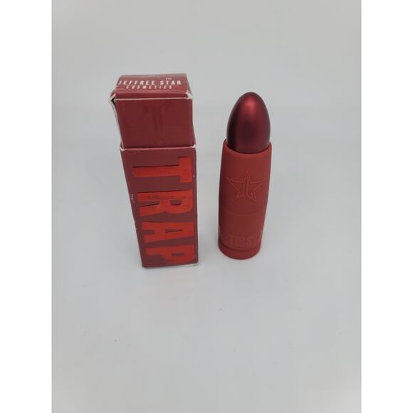 Jeffree Star Velvet Trap Lipstick in Entrapment - Picture 1 of 6